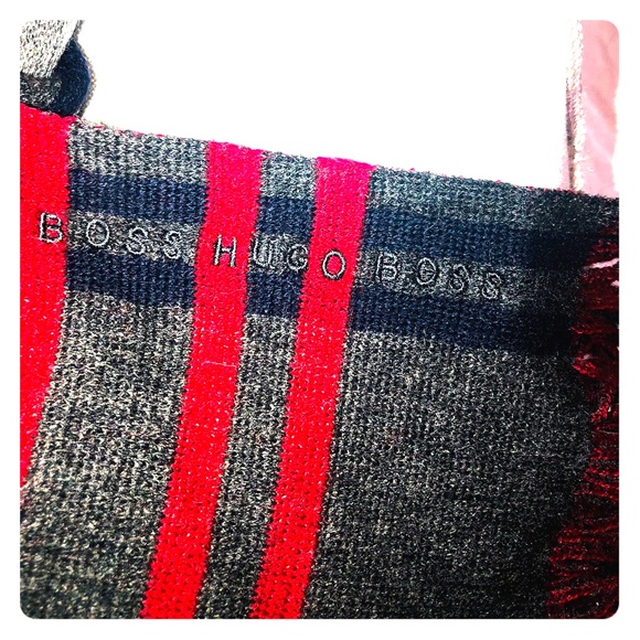 Hugo Boss Authentic Scarf NWOT - Picture 3 of 4